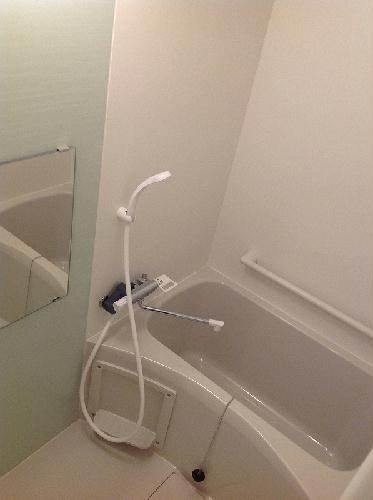 バス・シャワールーム　サーモスタット付水栓です。