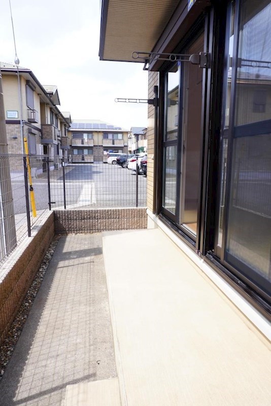 バルコニー　テラス