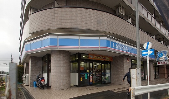 コンビニ　ローソン「綱島東1丁目店」（コンビニ）まで469m