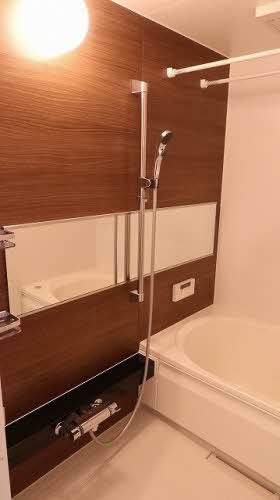 バス・シャワールーム　浴室