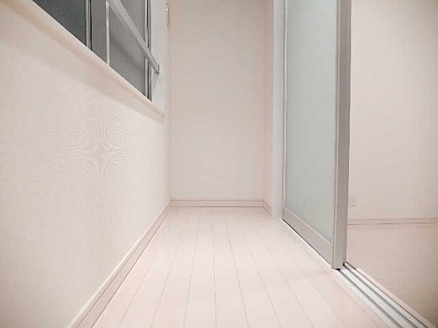 バルコニー　同シリーズの画像参照