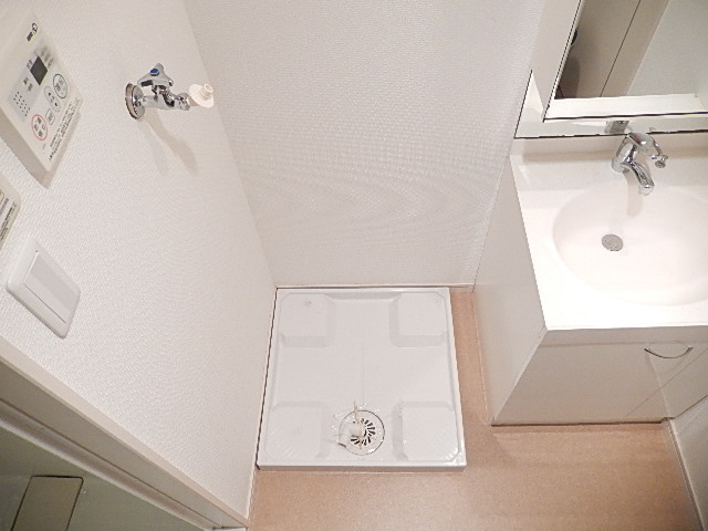 その他　同シリーズの画像参照