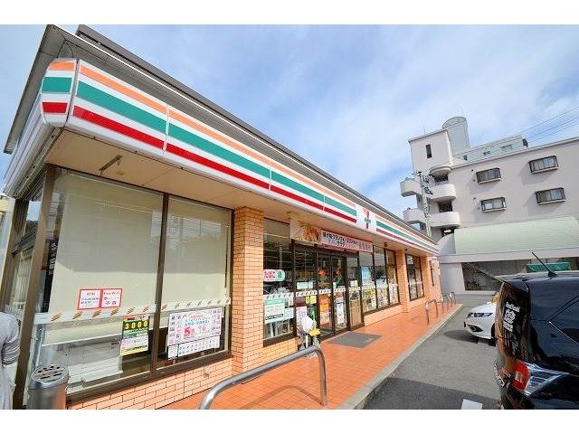 コンビニ　セブンイレブン　落合１丁目店（コンビニ）まで2071m