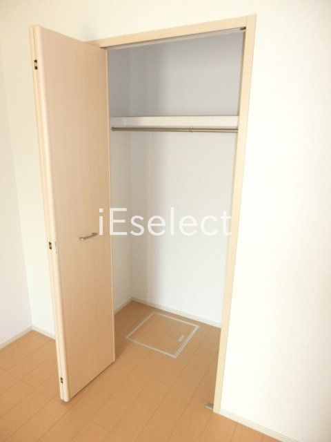 収納　洋服もかけられるクローゼット！