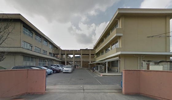 小学校　岡山市立伊島小学校（小学校）まで221m