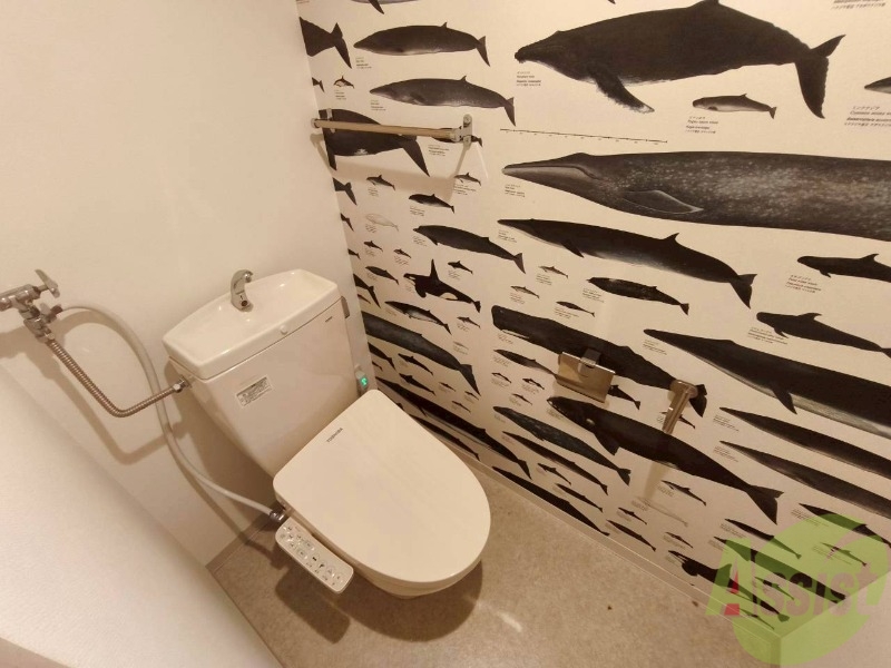 トイレ　こちらはトイレです。清潔感があり、安心して使用できます。