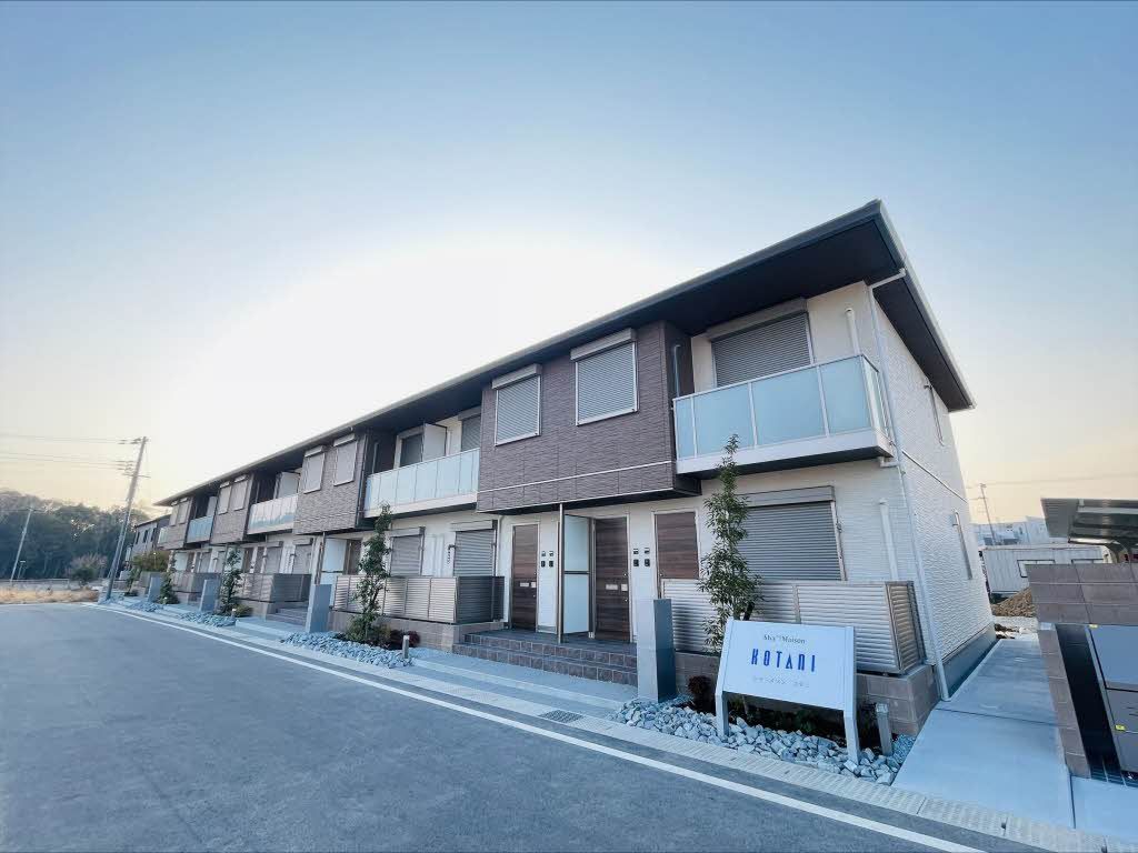 建物外観　積水ハウス株式会社施工の「シャーメゾン」です。