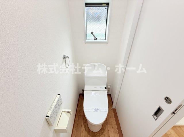 トイレ　落ち着いたトイレです