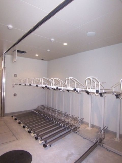 駐車場　駐輪場