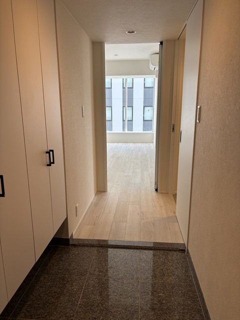 玄関　※写真は同タイプ住戸です。
