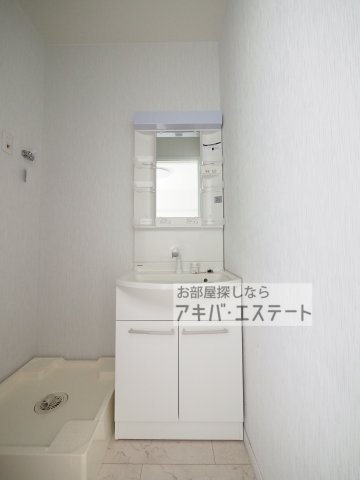洗面設備　同一仕様写真