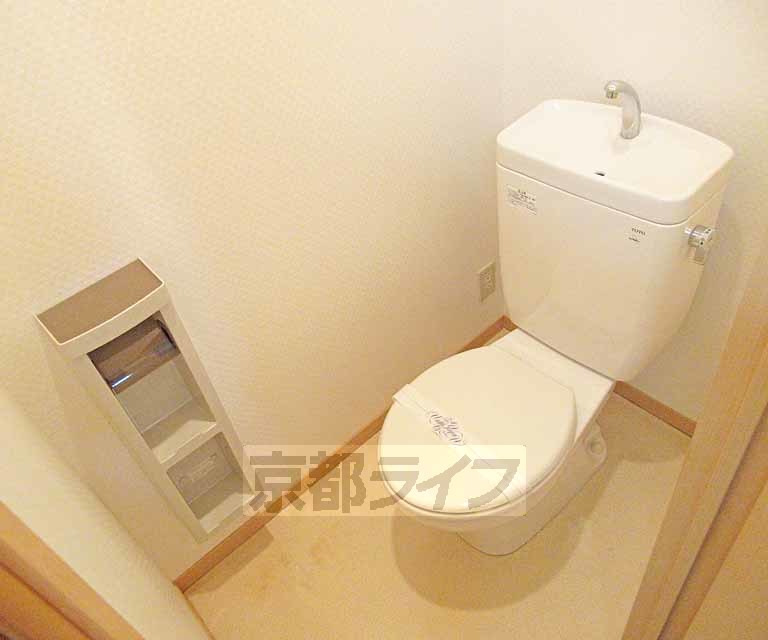トイレ　水洗トイレです・