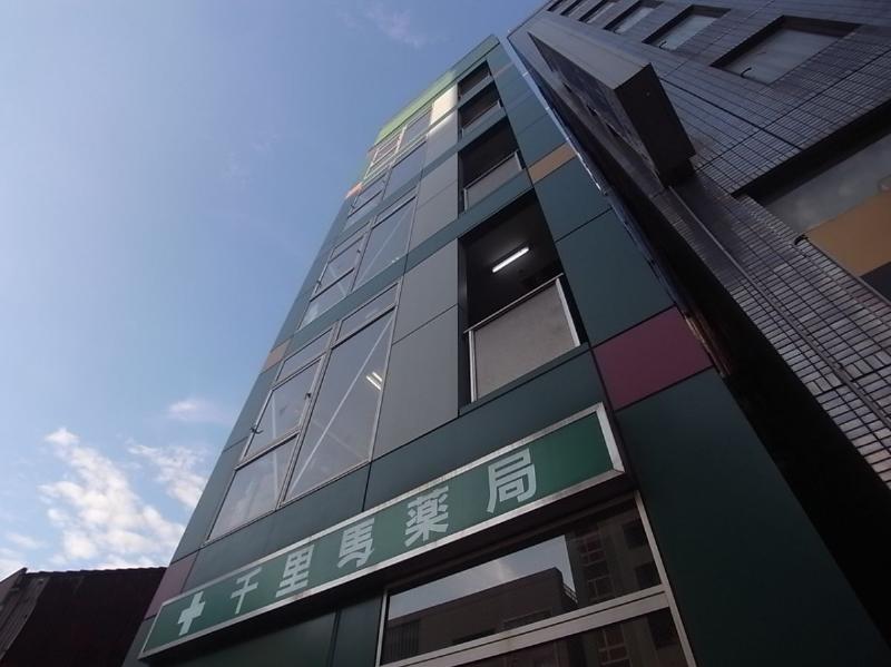 ドラックストア　千里馬薬局駅西店（ドラッグストア）まで560m