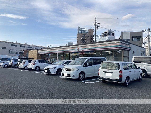 コンビニ　セブンイレブン（コンビニ）まで230m