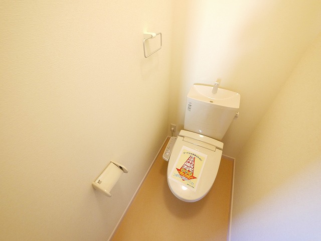 トイレ　コンパクトで使いやすいトイレです