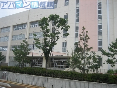 小学校　荻川小学校（小学校）まで900m