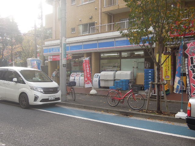 コンビニ　ローソン 大森海岸駅前店（コンビニ）まで407m