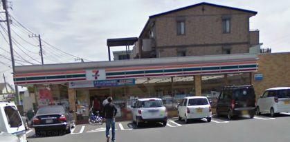 コンビニ　セブンイレブン大和（コンビニ）まで734m