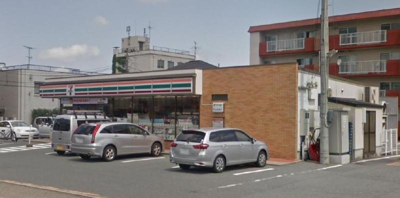 コンビニ　セブンイレブン山形緑町3丁目店（コンビニ）まで350m