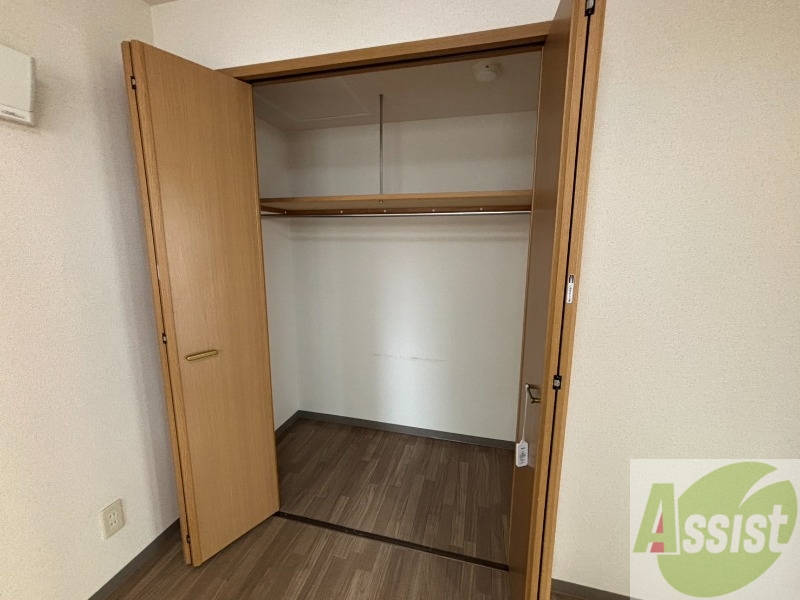 収納　収納もバッチリあるのでお部屋が片付きますよ！