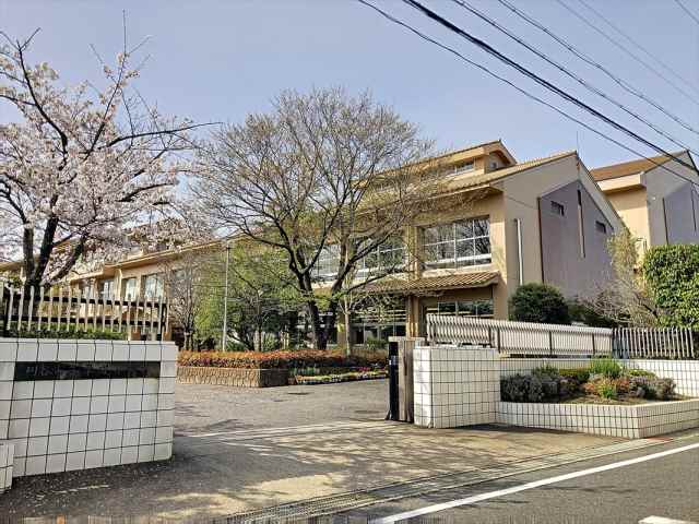 小学校　平成小学校（小学校）まで540m