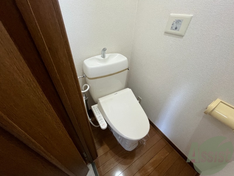 トイレ　トイレは清潔感があり安心して使用できそうです。