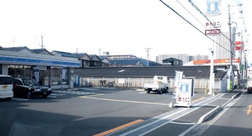 コンビニ　ローソン 東大阪若江本町店（コンビニ）まで631m