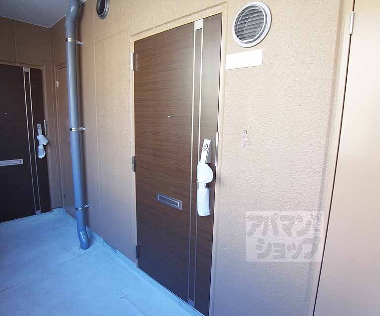 その他設備　玄関ドアです。