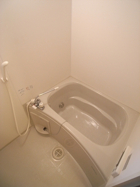 バス・シャワールーム　※写真は同タイプの部屋です