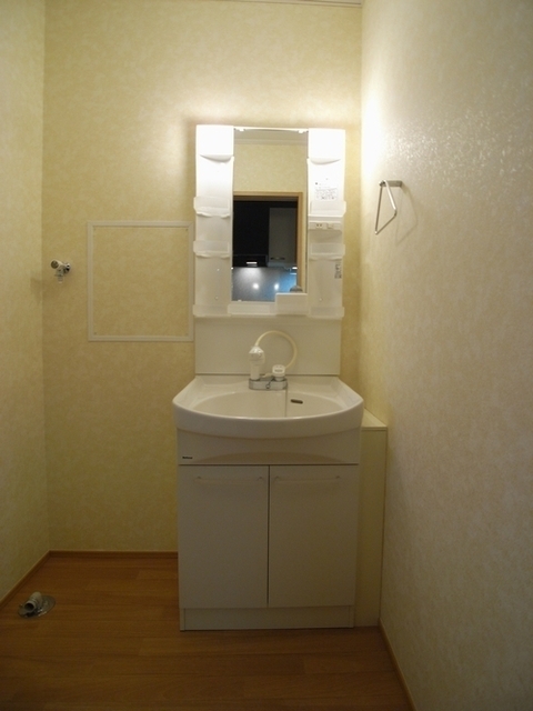 洗面設備　※写真は同タイプの部屋です