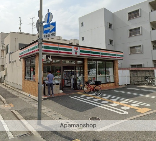 コンビニ　セブンイレブン（コンビニ）まで130m