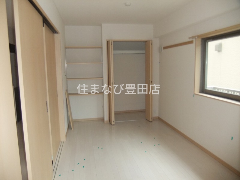 収納　清掃前