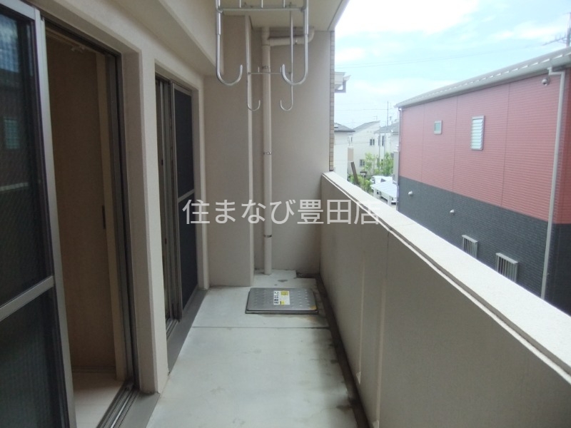バルコニー　清掃前