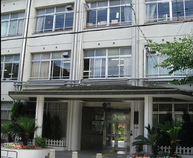 小学校　大阪市立菅原小学校（小学校）まで452m