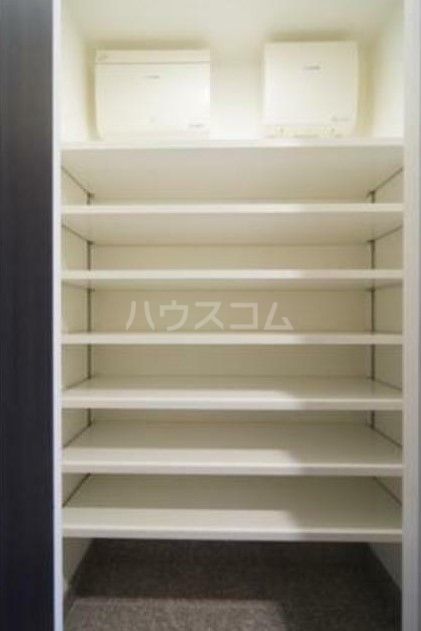 収納