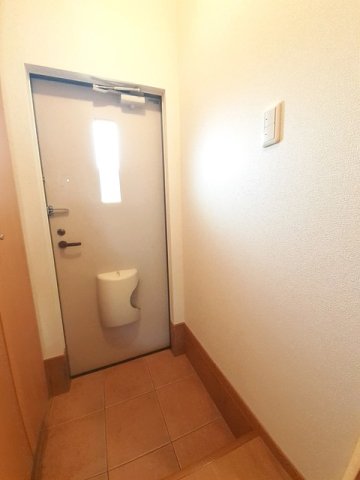 玄関　落ち着いた玄関です