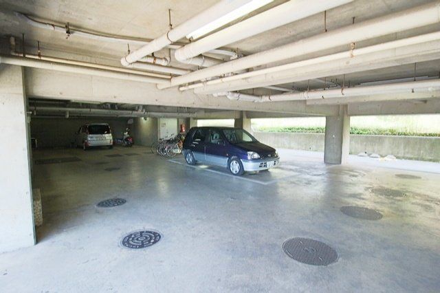 駐車場　現地にて車高をご確認下さい