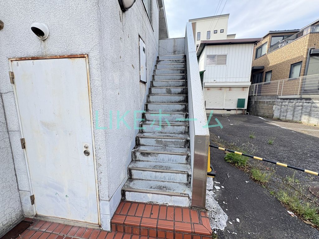 エントランス　庭