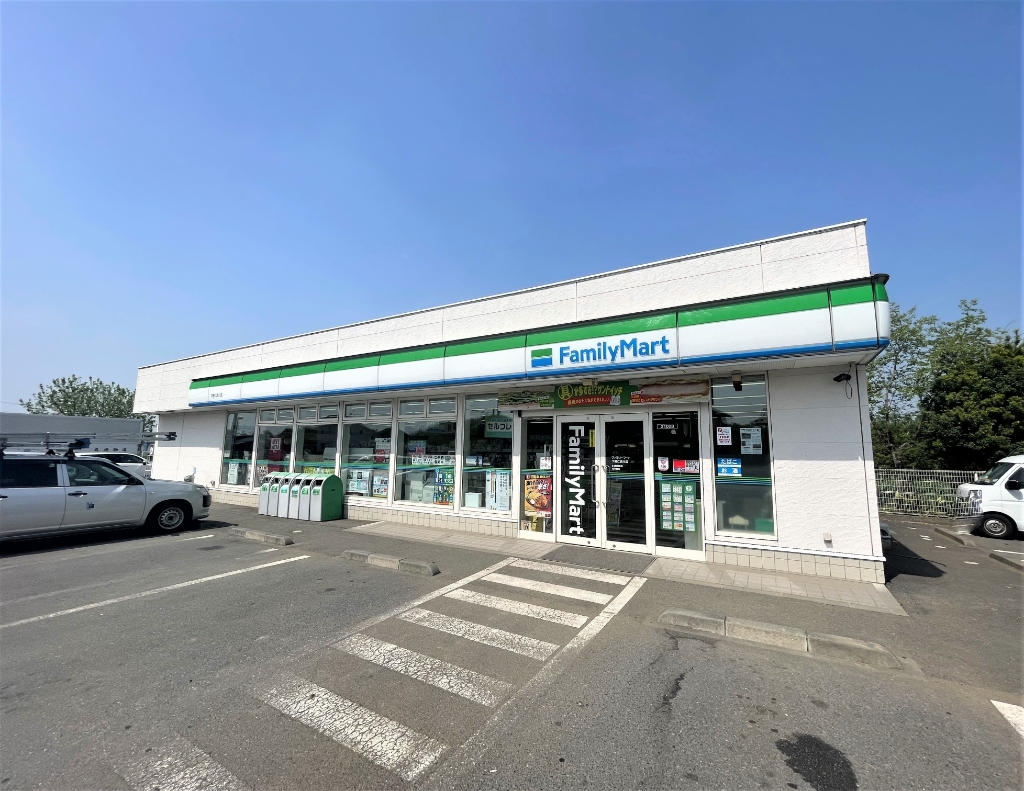 コンビニ　ファミリーマート 下野仁良川店（コンビニ）まで1455m