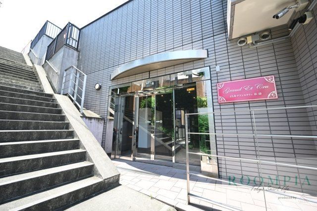 建物外観　エントランス