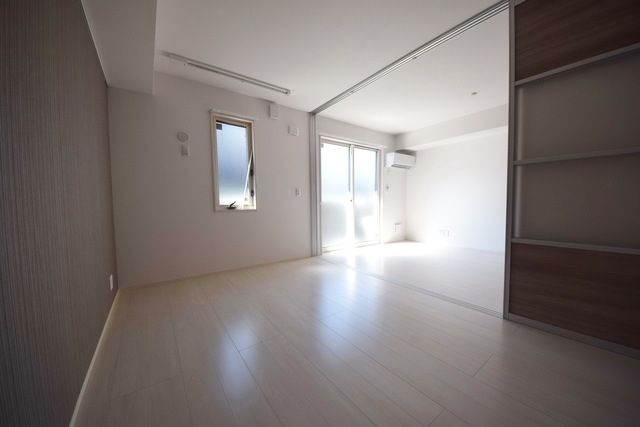 その他部屋・スペース　★アクセントクロスがお洒落なお部屋です★