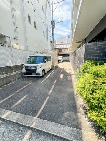 駐車場　駐車スペースもあります♪