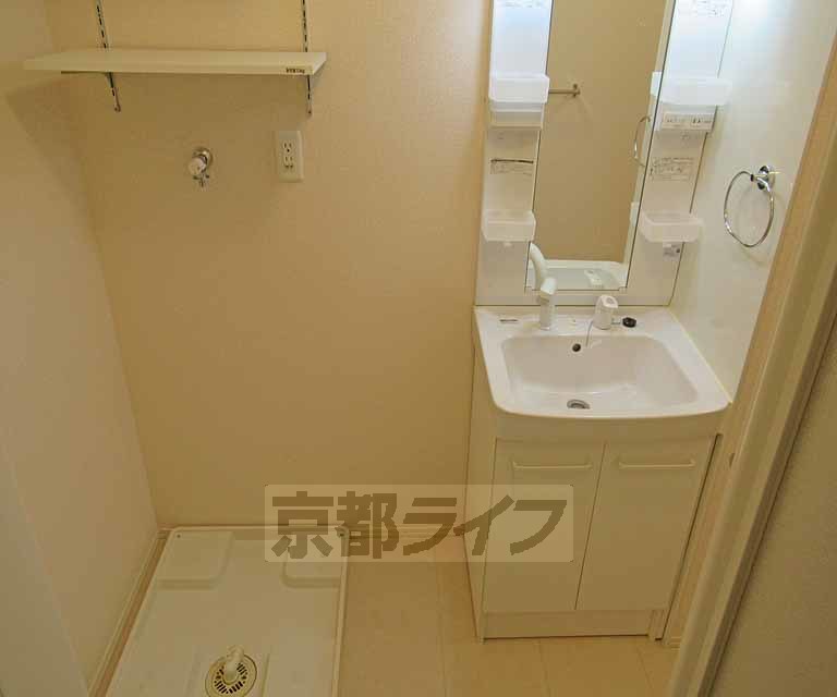 洗面設備　朝の支度はこちらでどうぞ