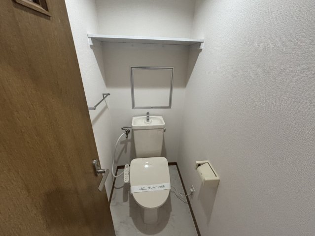 トイレ　※同施工会社のイメージ写真※