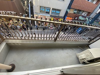 バルコニー