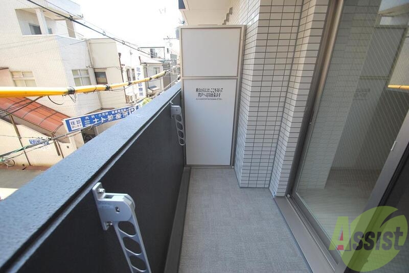 バルコニー　広々したバルコニー