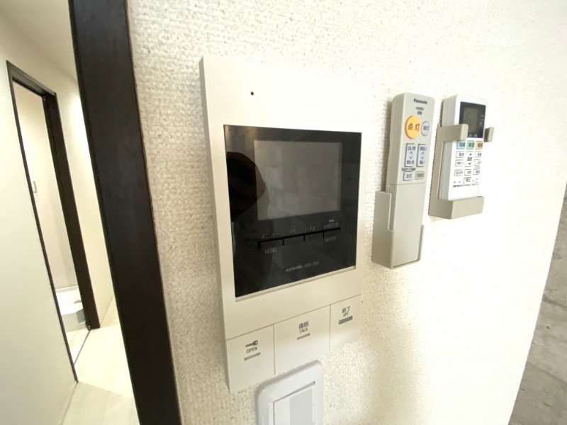 セキュリティ　モニター付きインターホンです！