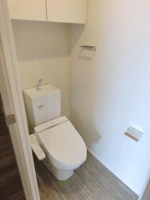 トイレ　※写真は同タイプ住戸です。