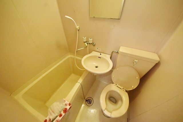 バス・シャワールーム　別部屋参考写真