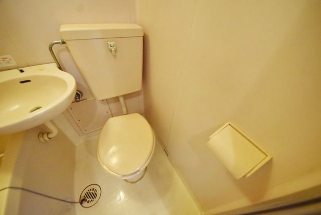 トイレ　別部屋参考写真